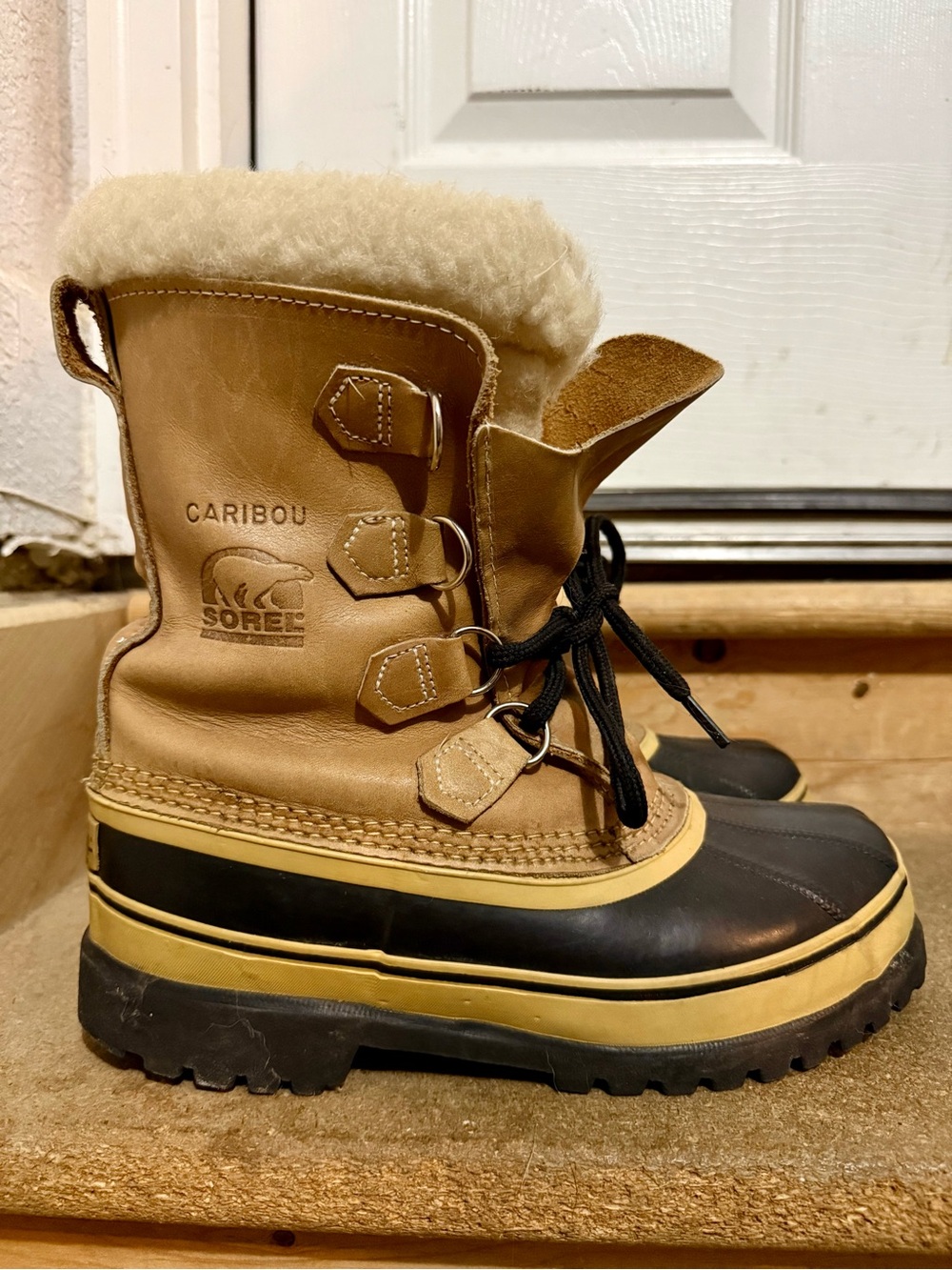 Sorel Caribou Winter Boots - Women's Like New
